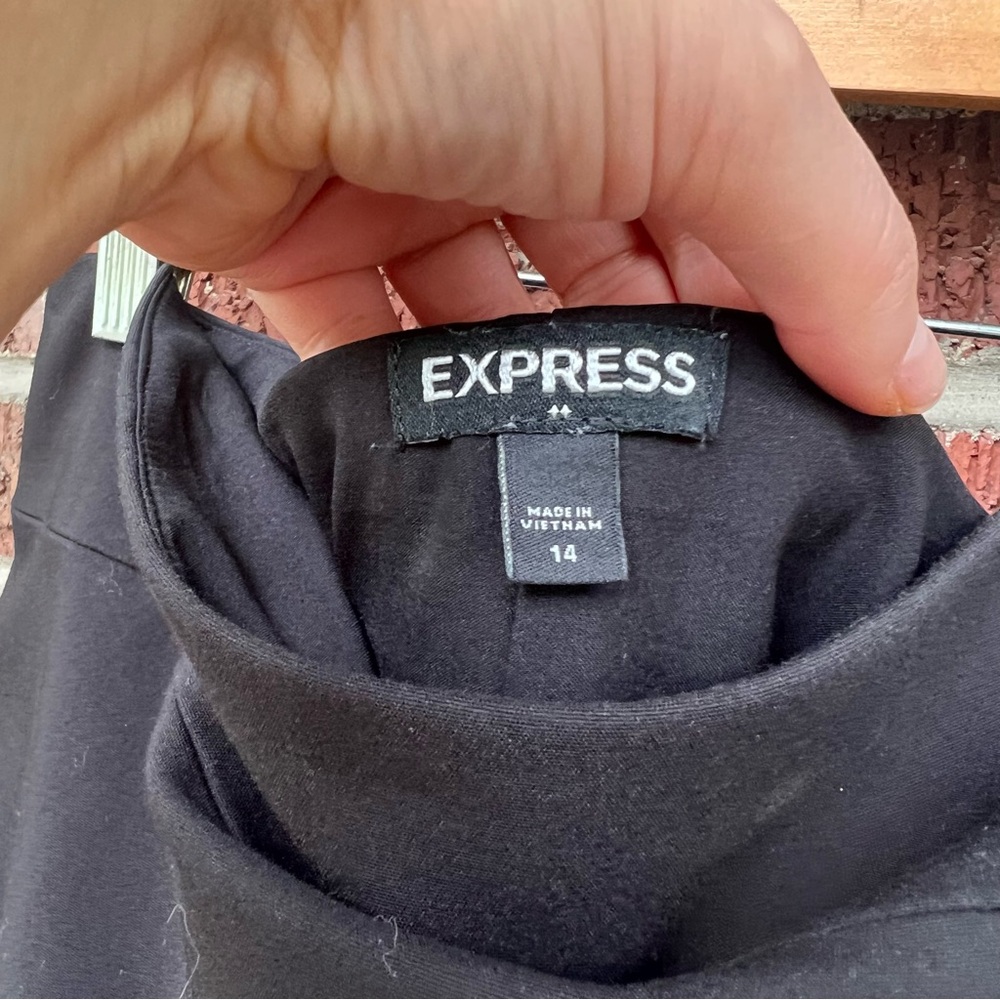 Express Black High Rise Straight Fit Pencil Skirt - Picture 4 of 4